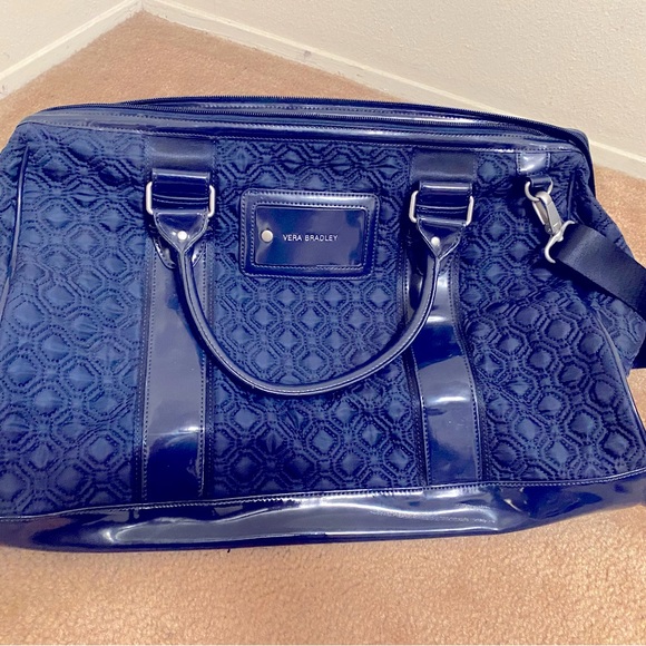 Navy Blue Vera Bradley XL duffel bag! Patent leather trim and feet! - Picture 1 of 6